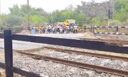 Telangana :  मलकाजगिरी में आरयूबी/आरओबी की कमी को लेकर निवासियों ने जताया विरोध