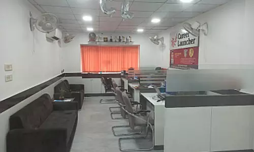 Noida: बिना कोचिंग एक ही गांव के 33 युवाओं ने पुलिस भर्ती परीक्षा पास की