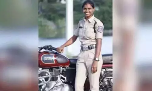Telangana : कांस्टेबल नागमणि हत्याकांड में भाई ने संपत्ति विवाद में हत्या की बात कबूली Telangana : कांस्टेबल नागमणि हत्याकांड में भाई ने संपत्ति विवाद में हत्या की बात कबूली