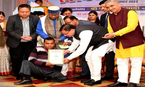 Uttarakhand: विश्व दिव्यांग दिवस पर सीएम धामी ने दी बधाई