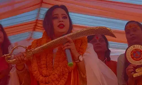 Vishwa Hindu Mahasangh के प्रांतीय अधिवेशन में राजस्थान की शेरनी बाईसा करिश्मा हांडा की दहाड़ गूंजी Vishwa Hindu Mahasangh के प्रांतीय अधिवेशन में राजस्थान की शेरनी बाईसा करिश्मा हांडा की दहाड़ गूंजी