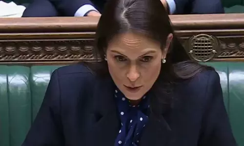 Priti Patel ने स्टारमर सरकार से बांग्लादेश में हिंसा के खिलाफ कड़ी कार्रवाई करने का आह्वान किया Priti Patel ने स्टारमर सरकार से बांग्लादेश में हिंसा के खिलाफ कड़ी कार्रवाई करने का आह्वान किया