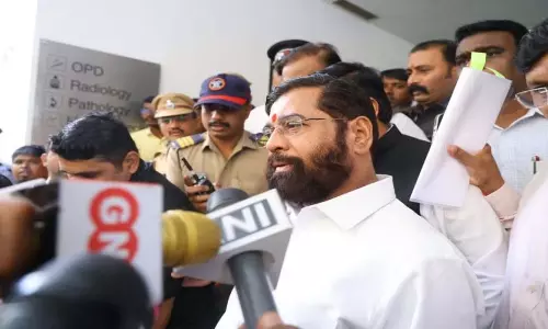एकनाथ शिंदे: मेडिकल जांच के बाद CM मुंबई स्थित निवास के लिए रवाना