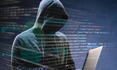 Cyber ​​Crime : लोगों से 74 करोड़ ठग लिए, आठ आरोपी गिरफ्तार