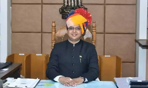 Jhunjhunu: बीमा अभियान के लिए आमजन को करें जागरूक : रामावतार मीणा