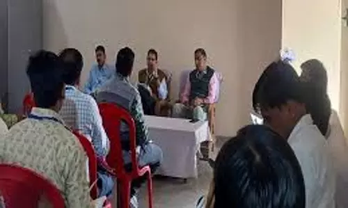 Dausa: चुनाव प्रक्रिया में बेहतर कार्य करने वाले अधिकारी-र्कामिक होंगे सम्मानित, ऑनलाइन आवेदन मांगे Dausa: चुनाव प्रक्रिया में बेहतर कार्य करने वाले अधिकारी-र्कामिक होंगे सम्मानित, ऑनलाइन आवेदन मांगे