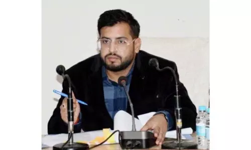 DC राजौरी ने बहु-क्षेत्रीय विकास कार्यों की प्रगति की समीक्षा की