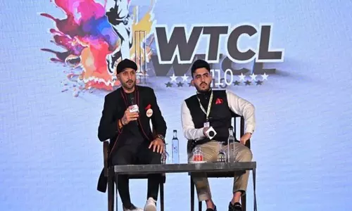 Harbhajan Singh ने विश्व टेनिस क्रिकेट लीग का शुभारंभ किया विश्व टेनिस क्रिकेट लीग