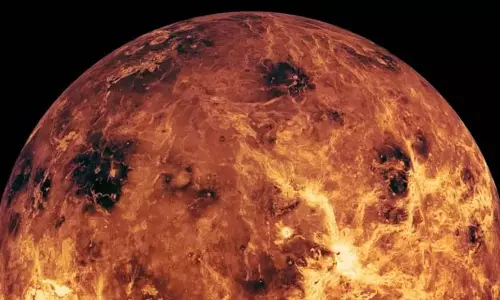 Venus पर कभी जीवन के लिए महासागर थे, या यह जन्म से ही गर्म था?