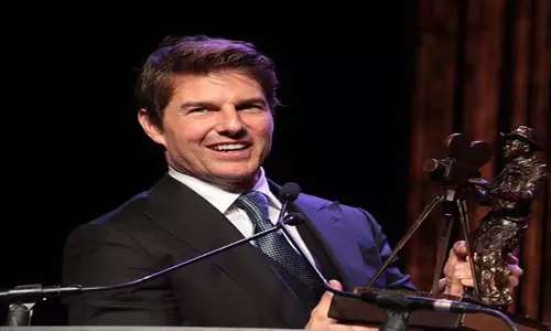 Tom Cruise डग लिमन की सुपरनैचुरल थ्रिलर डीपर में नजर आएंगे