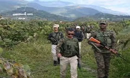 Manipur: जबरन वसूली की कोशिश में अरमबाई टेंगोल के 3 सदस्य गिरफ्तार, बंदूकें जब्त Manipur: जबरन वसूली की कोशिश में अरमबाई टेंगोल के 3 सदस्य गिरफ्तार, बंदूकें जब्त
