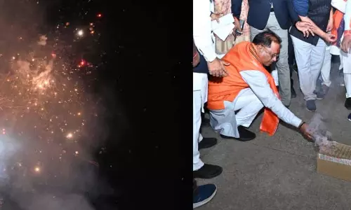 CM साय के जनादेश पर भाजपा कार्यालय में हुई आतिशबाजी