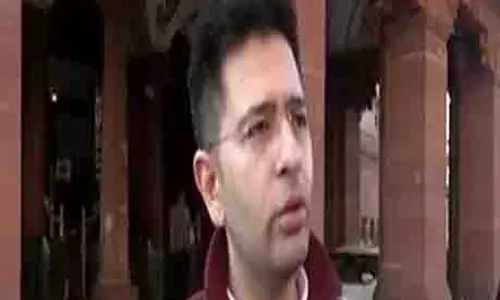 पराली जलाने से रोकने के लिए हर किसान को 2500 रुपये प्रति एकड़ दिए जाएं: AAP MP राघव चड्ढा पराली जलाने से रोकने के लिए हर किसान को 2500 रुपये प्रति एकड़ दिए जाएं: AAP MP राघव चड्ढा