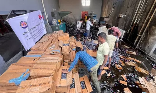 Guwahati: असम पुलिस ने प्रतिबंधित फेंसेडिल कफ सिरप की 37,000 बोतलें जब्त कीं