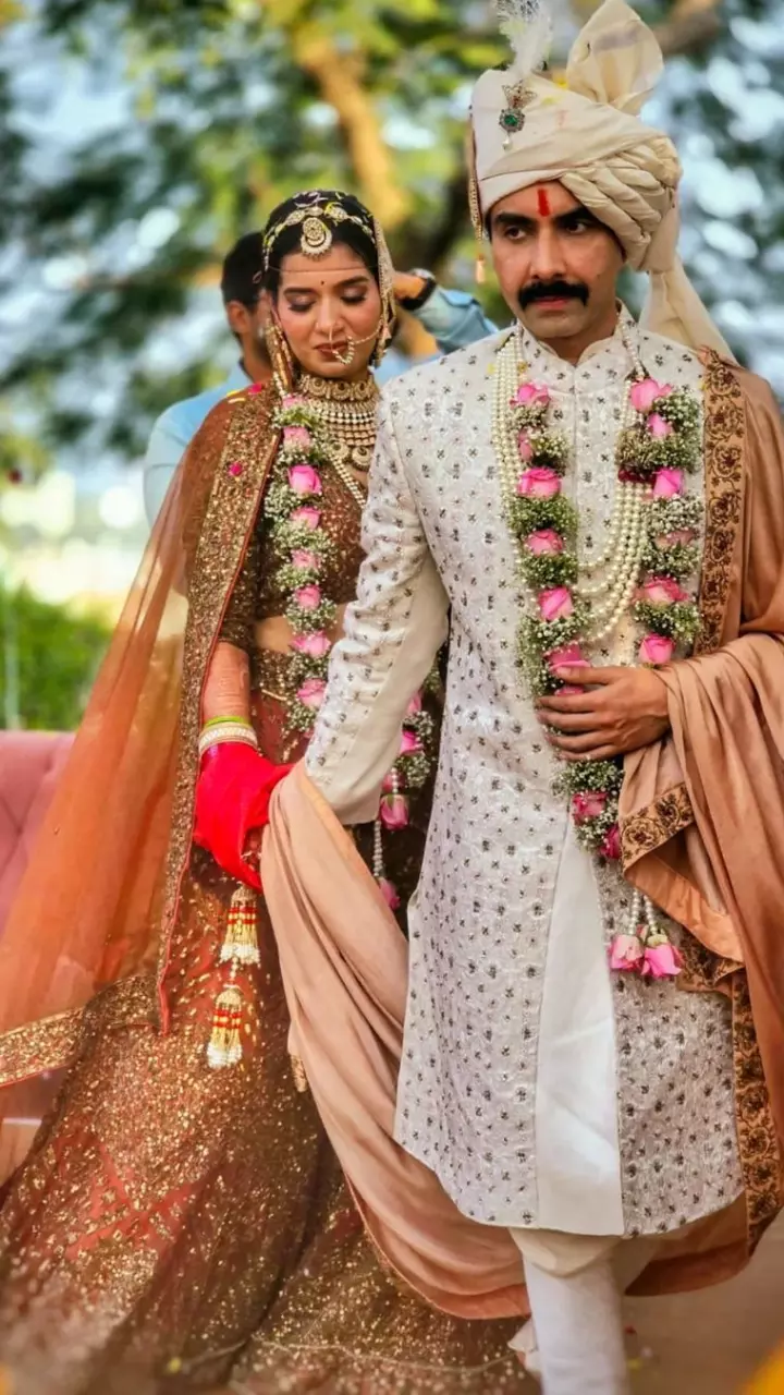 एस्पिरेंट्स फेम नवीन कस्तूरिया ने गर्लफ्रेंड शुभांजलि शर्मा से शादी की