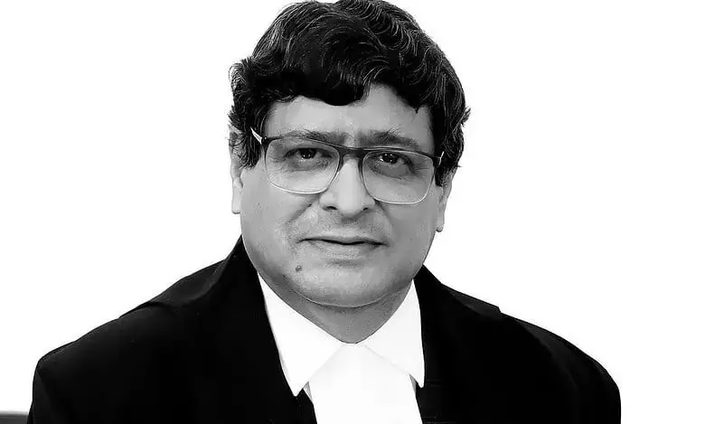 भारत का जन्म प्रेम से हुआ है, नफ़रत से नहीं: Justice Sudhanshu Dhulia