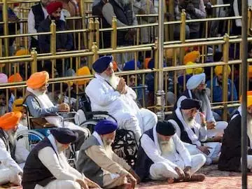 Sukhbir Singh बादल को स्वर्ण मंदिर में क्यों दी जा रही है सजा?