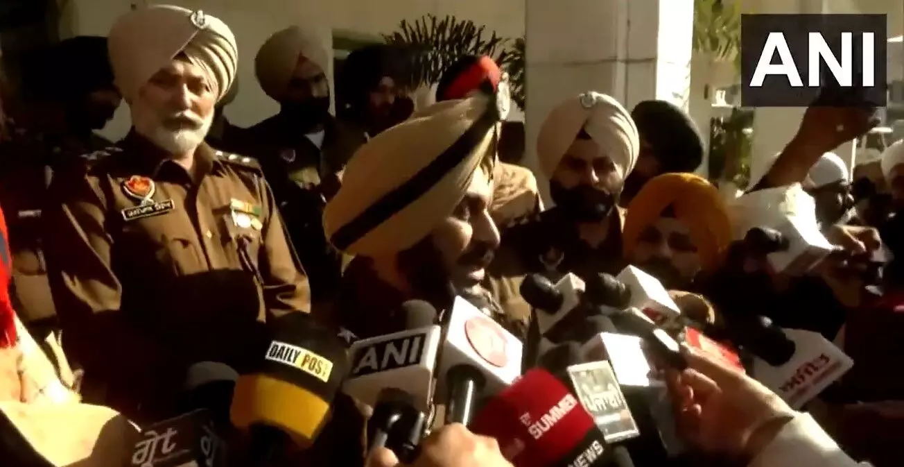 Amritsar police ने कहा- बादल के हमलावर का आपराधिक रिकॉर्ड है