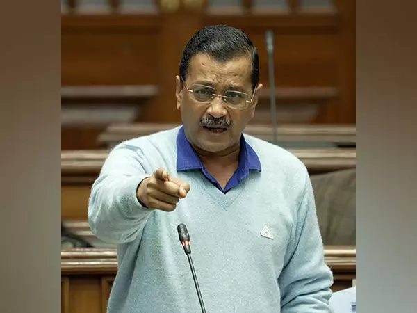 केजरीवाल ने सुखबीर बादल पर हमले की निंदा की, BJP पर निशाना साधा