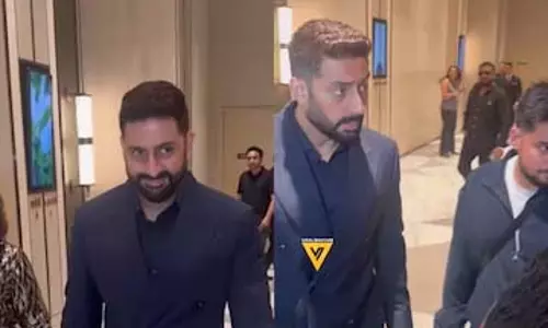 Abhishek Bachchan ने बॉलीवुड सितारों का अभिवादन किया