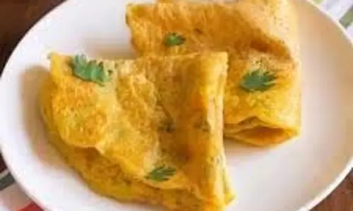 Moong Dal Cheela : सुबह ब्रेकफास्ट में झटपट बनाएं हेल्दी मूंग दाल का चीला