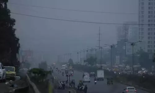 Pune में बादल छाए रहने से वायु प्रदूषण में कमी देखी गई Pune में बादल छाए रहने से वायु प्रदूषण में कमी देखी गई