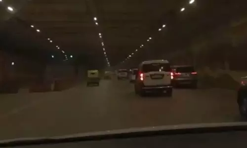 संभल के लिए निकला राहुल और प्रियंका गांधी का काफिला, प्रशासन अलर्ट, पुलिस का कड़ा पहरा