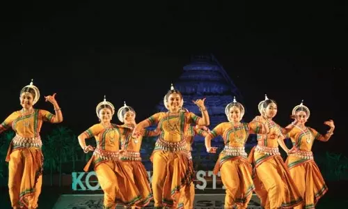 Odissi, मोहिनीअट्टम ने दर्शकों को मंत्रमुग्ध कर दिया