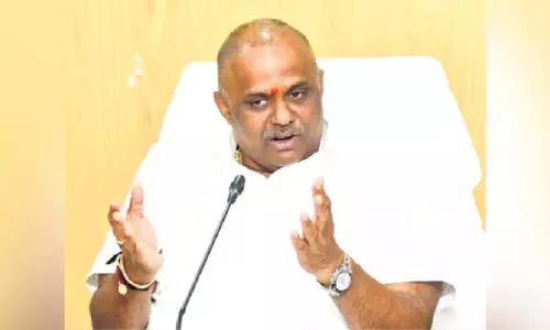 Minister Anagani Satya ने कहा- राजस्व सदासुलु अतिक्रमण पर ध्यान केंद्रित करेगा Minister Anagani Satya ने कहा- राजस्व सदासुलु अतिक्रमण पर ध्यान केंद्रित करेगा