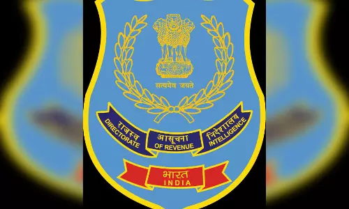20 करोड़...DRI ने ड्रग्स लेकर पहुंचे दो लोगों को किया गिरफ्तार, 16 KG मेथामफेटामाइन जब्त