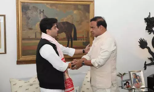 Assam के मुख्यमंत्री हिमंत बिस्वा सरमा ने पूर्वोत्तर क्षेत्र विकास मंत्री ज्योतिरादित्य सिंधिया के साथ विकास पहलों पर चर्चा