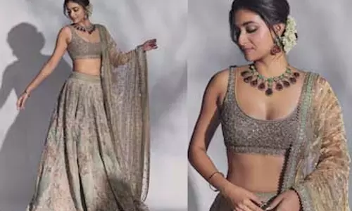 Keerthi Suresh अपनी दोस्त की शादी में Keerthi Suresh अपनी दोस्त की शादी में