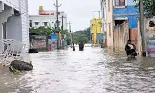 ईपीएस ने तमिलनाडु सरकार से बाढ़ राहत बढ़ाने का आग्रह किया