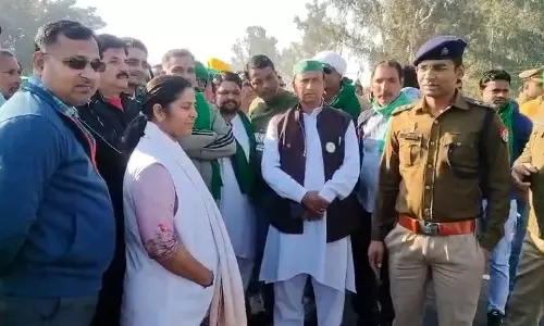 Muzaffarnagar: दिल्ली-देहरादून नेशनल हाईवे पर बीकेयू के कार्यकर्ताओं का भारी हंगामा
