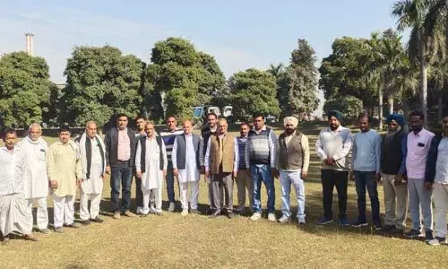 Haryana : किसान पिछले गन्ना बकाया की मांग कर रहे Haryana : किसान पिछले गन्ना बकाया की मांग कर रहे