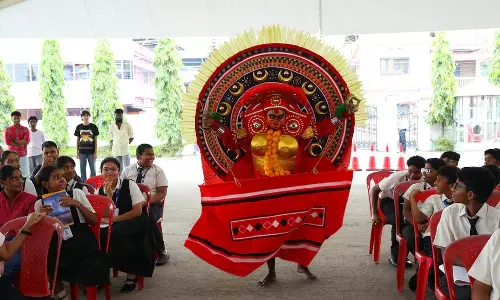 Kerala: स्कूलों में कलियुम कार्यवुम जागरूकता कार्यक्रम की शुरुआत Kerala: स्कूलों में कलियुम कार्यवुम जागरूकता कार्यक्रम की शुरुआत