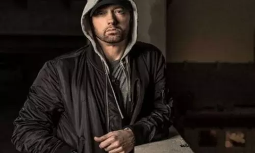 Rapper Eminem की मां का 69 वर्ष की आयु में निधन Rapper Eminem की मां का 69 वर्ष की आयु में निधन