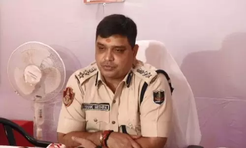 Bhubaneswar में रियल एस्टेट विक्रेता पर हमला करने के मामले में पुलिस ने पांच आरोपियों को गिरफ्तार किया Bhubaneswar में रियल एस्टेट विक्रेता पर हमला करने के मामले में पुलिस ने पांच आरोपियों को गिरफ्तार किया