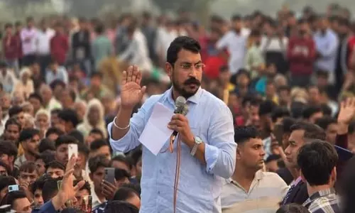 Saharanpur: सांसद चन्द्रशेखर आजाद को प्रहरी चौकीदारों की मांगों को लेकर ज्ञापन सौंपा गया Saharanpur: सांसद चन्द्रशेखर आजाद को प्रहरी चौकीदारों की मांगों को लेकर ज्ञापन सौंपा गया