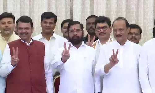 देवेंद्र फडणवीस, एकनाथ शिंदे और अजित पवार की प्रेस कॉन्फ्रेंस...जब सब लोग हंसने लगे, VIDEO