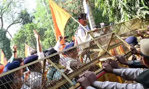 Tripura : अगरतला में बांग्लादेश मिशन ने वीज़ा और काउंसलर सेवाएं निलंबित Tripura : अगरतला में बांग्लादेश मिशन ने वीज़ा और काउंसलर सेवाएं निलंबित