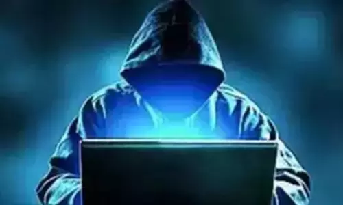 Gurugram में फर्जी कॉल सेंटर का भंडाफोड़, तीन गिरफ्तार Gurugram में फर्जी कॉल सेंटर का भंडाफोड़, तीन गिरफ्तार