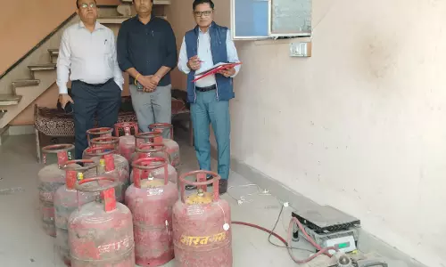 Bikaner: एलपीजी के दुरूपयोग एवं अवैध रिफिलिंग के विरूद्ध अभियान जारी