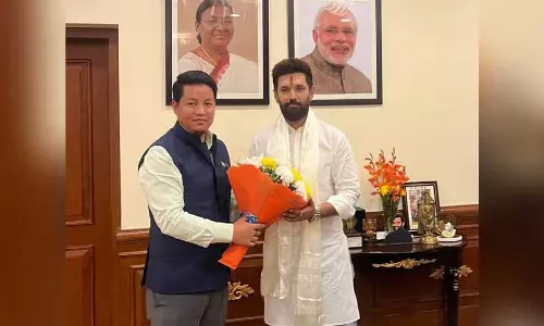 Sikkim के सांसद ने केंद्रीय मंत्री से मुलाकात कर जैविक खेती Sikkim के सांसद ने केंद्रीय मंत्री से मुलाकात कर जैविक खेती
