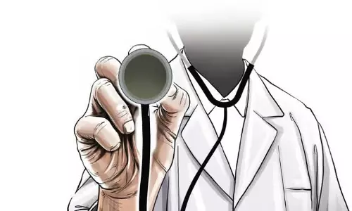 Tamil Nadu : अलंगुलम सरकारी अस्पताल में डॉक्टरों की भारी कमी के कारण मरीजों का धैर्य खत्म Tamil Nadu : अलंगुलम सरकारी अस्पताल में डॉक्टरों की भारी कमी के कारण मरीजों का धैर्य खत्म