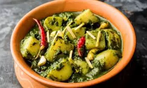 Dhaba style आलू पालक, बेहद आसान है बनाने का तरीका Dhaba style आलू पालक, बेहद आसान है बनाने का तरीका