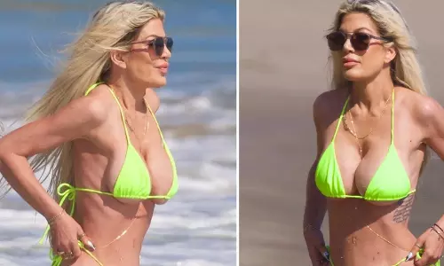 Tori Spelling ने खुलासा किया कि उन्होंने ल्यूक पेरी से महीनों तक नहीं की थी बात