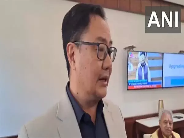 संसदीय कार्य मंत्री Kiren Rijiju ने कहा- विपक्ष के व्यवहार से व्यथित हूं