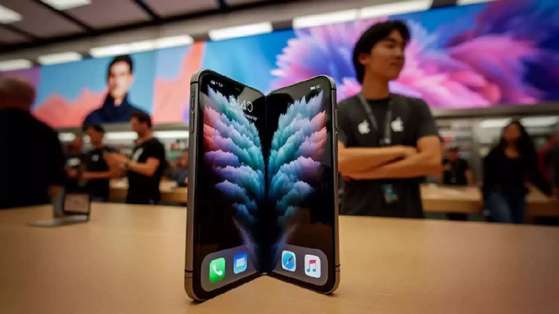 Apple फोल्डेबल तकनीक बाज़ार में शामिल हुआ