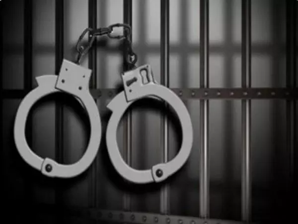 Bangladesh: किशोरगंज में वकील की हत्या के मामले में पुलिस ने मुख्य आरोपी को गिरफ्तार किया Bangladesh: किशोरगंज में वकील की हत्या के मामले में पुलिस ने मुख्य आरोपी को गिरफ्तार किया